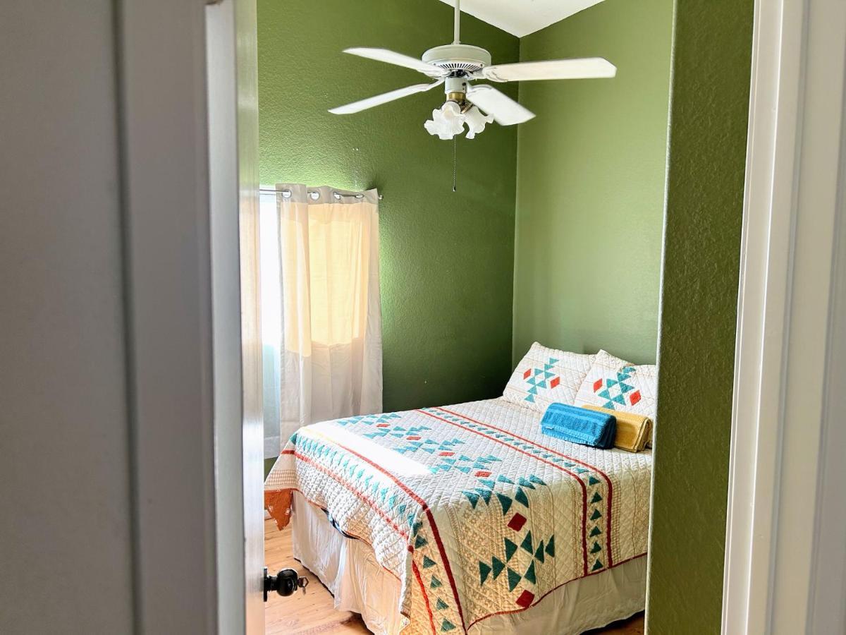 Winter Wonderland Room Hemet Exterior photo